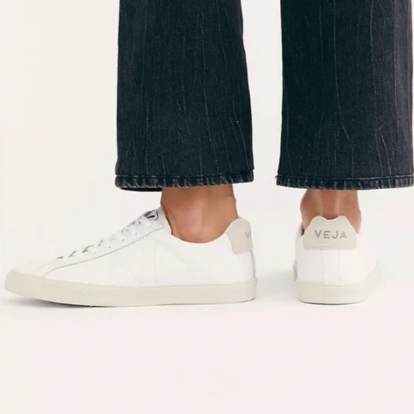 Veja Shoes - Veja Esplar White Leather Low Top Sneakers Size 7